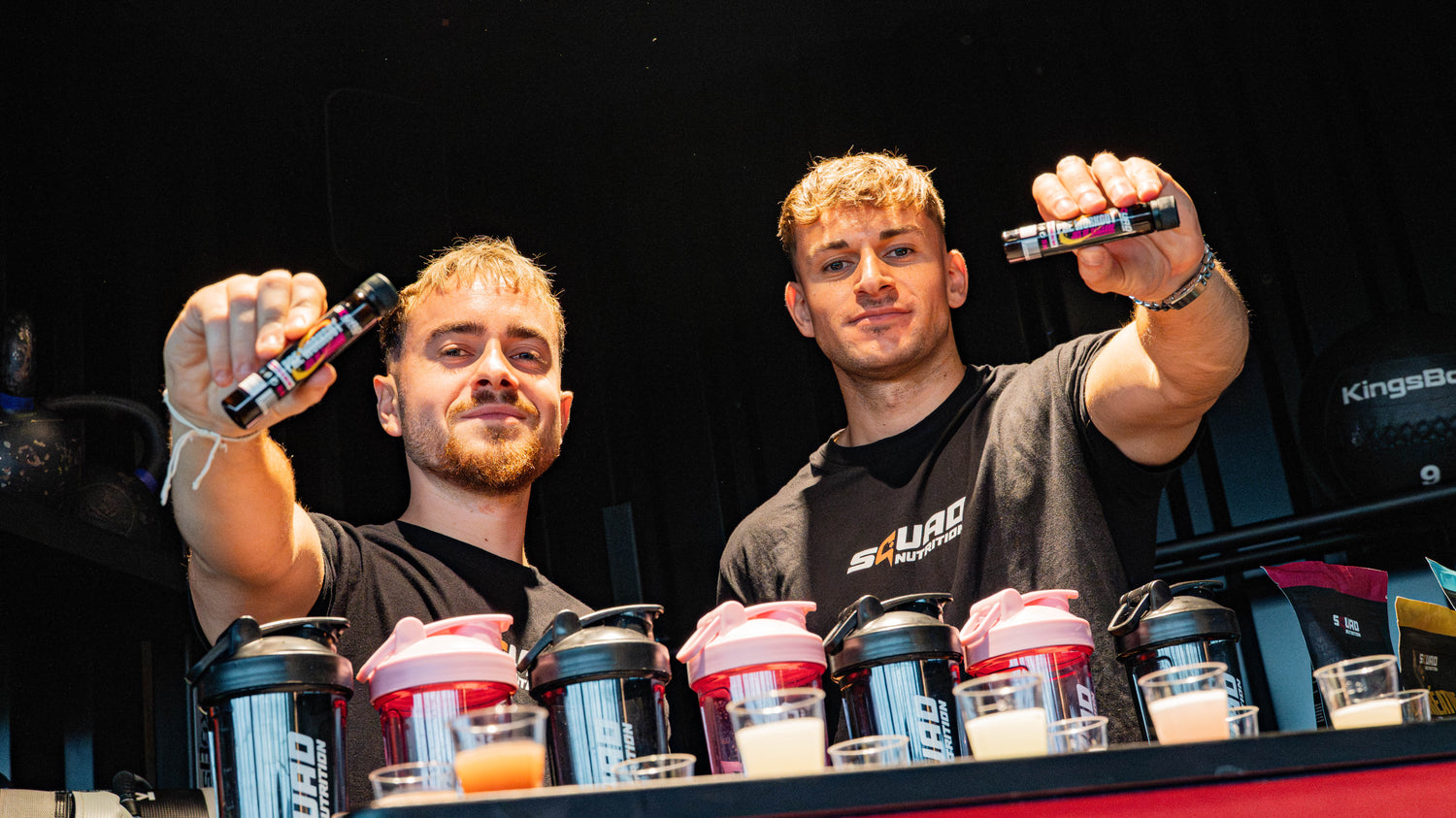 Commerciaux Squad Nutrition sur un stand dégustation